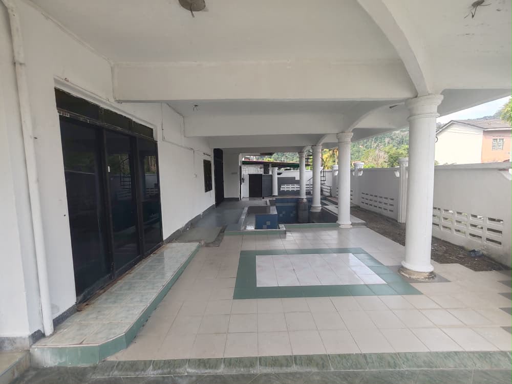 Taman Bukit Perdana 2 Sty Medium Cost,Renovated,Extend,Batu Pahat image