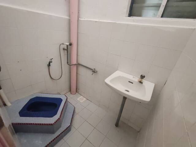 Taman Bukit Perdana 2 Sty Medium Cost,Renovated,Extend,Batu Pahat image