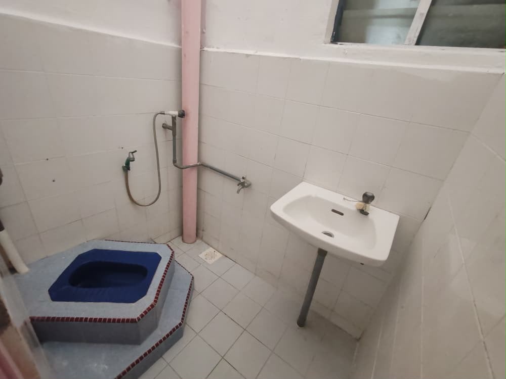 Taman Bukit Perdana 2 Sty Medium Cost,Renovated,Extend,Batu Pahat image