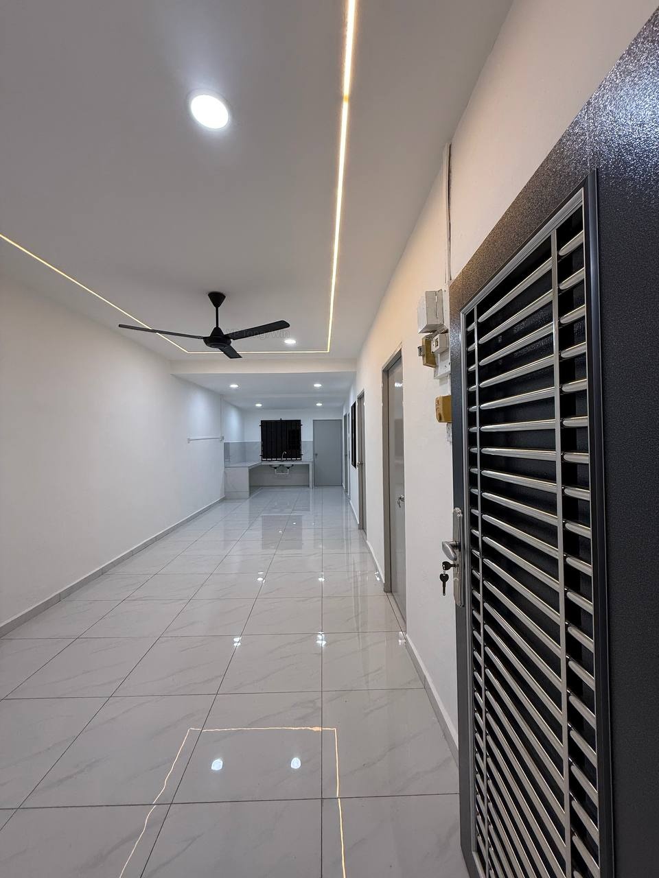 Taman Teratai 1 Sty Low Cost,Jalan Lumpit,Skudai,Renovated,Extend image