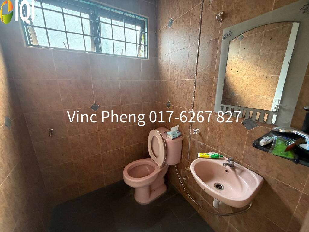 WELL MAINTAINED Double Storey Terrace @ Taman Merdeka Jaya image