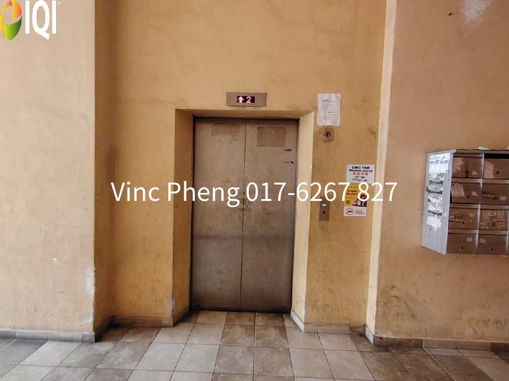 STRATEGIC 2nd Floor Office Space with LIFT @ Jalan Plaza Pandan Malim image