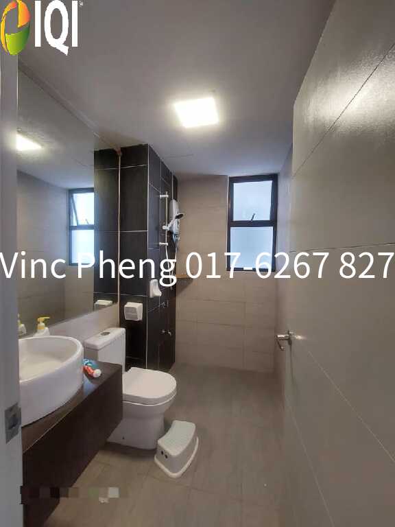 FULLY FURNISHED Admiral Residences CITY VIEW Unit @ Kota Melaka image