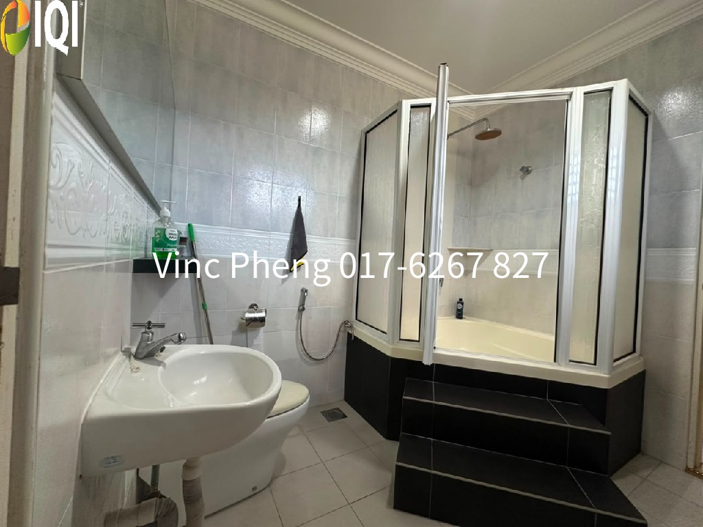 FREEHOLD LUXURY FULLY FURNISHED Corner Bungalow Near Tampin Square image