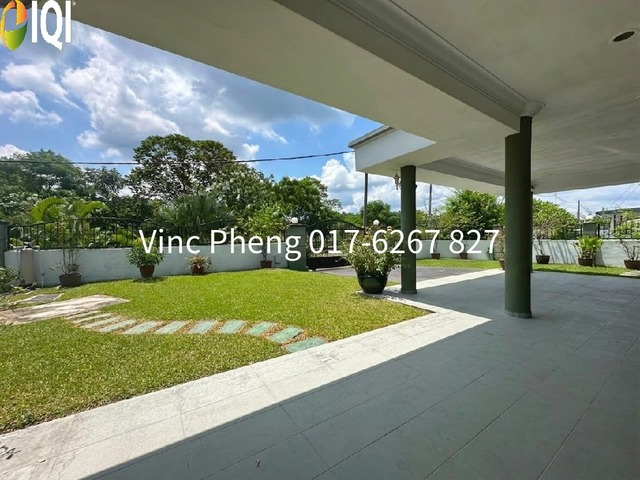 FREEHOLD LUXURY FULLY FURNISHED Corner Bungalow Near Tampin Square photo