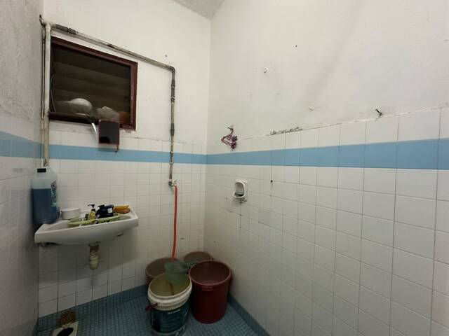 Megah Ria Medium Cost Flat,Jalan Cenderai,Masai,Level 1,Full Loan photo