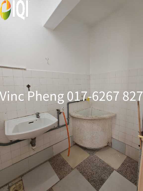 END LOT 2 Storey Terrace EXTRA SIDE LAND @ Malim Jaya image