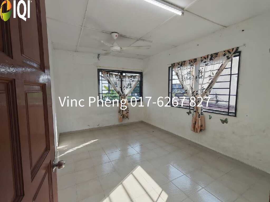 END LOT 2 Storey Terrace EXTRA SIDE LAND @ Malim Jaya image