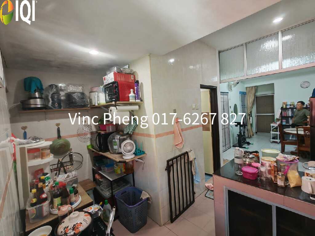 RENOVATED Single Storey Terrace FACING FIELD @ Angkasa Nuri  image