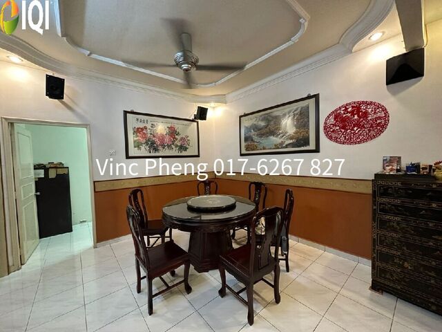 FULLY EXTENDED SPACIOUS 4R3B Double Storey Terrace @ Semabok Jaya image
