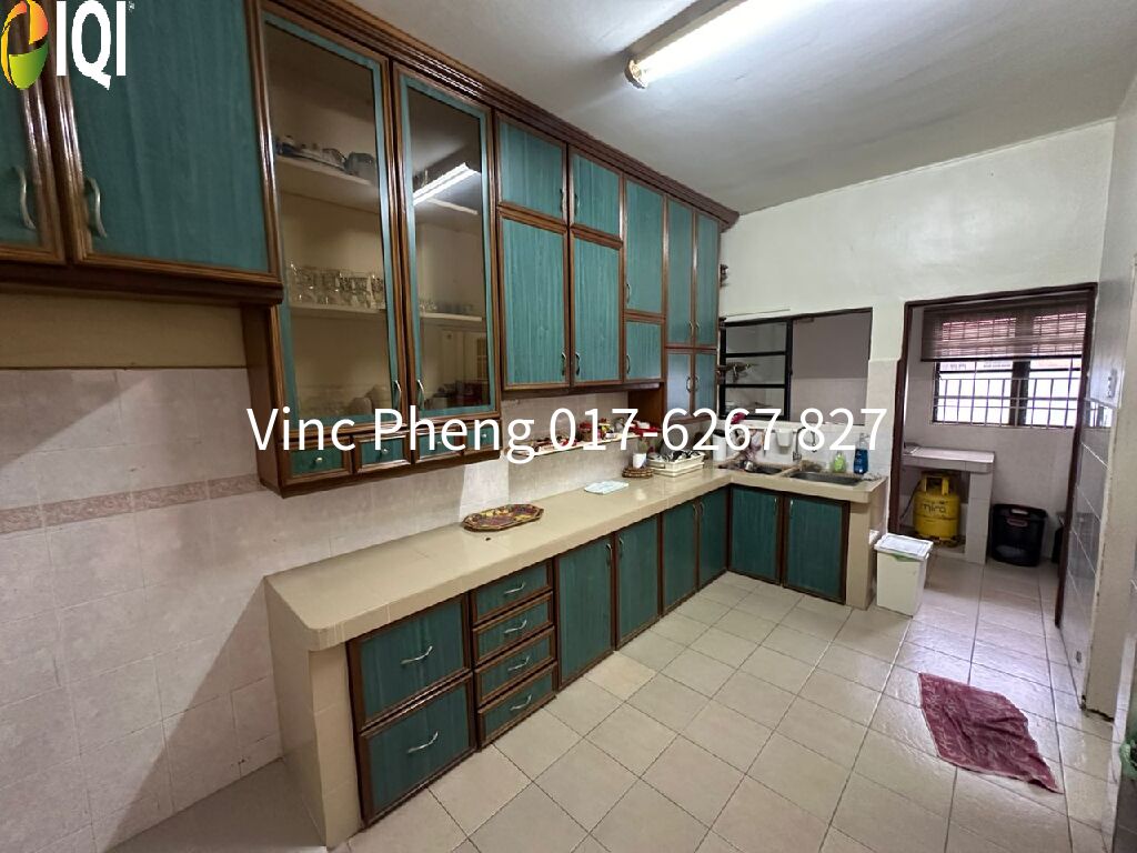 FULLY EXTENDED SPACIOUS 4R3B Double Storey Terrace @ Semabok Jaya image