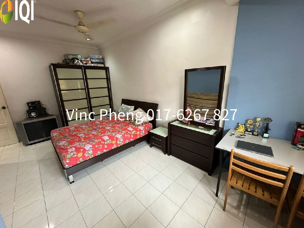 FULLY EXTENDED SPACIOUS 4R3B Double Storey Terrace @ Semabok Jaya image