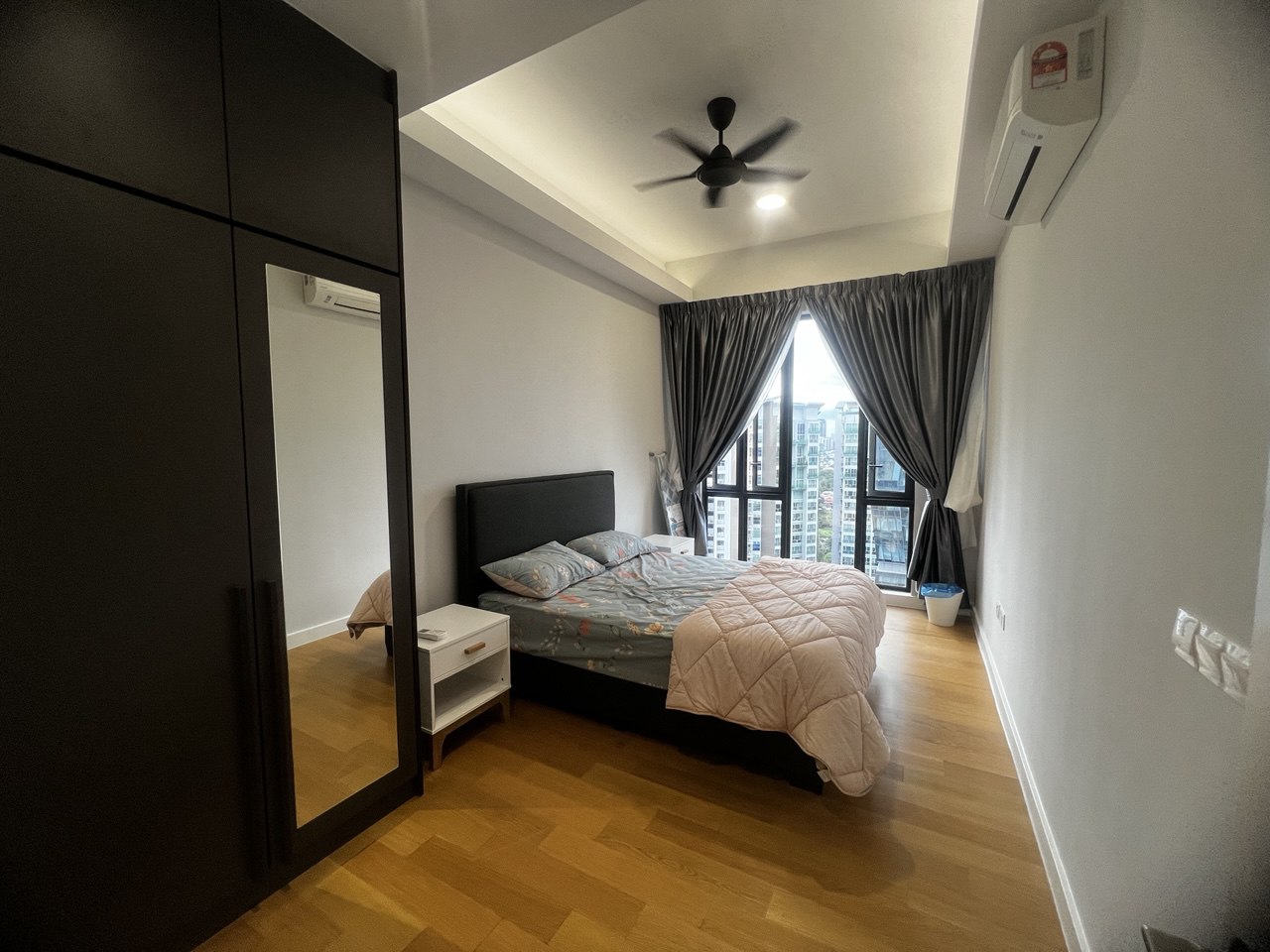 Sentral Suites image