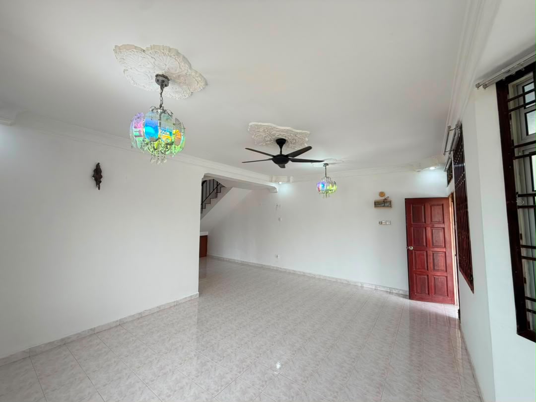 Taman Bukit Tiram 2 Sty Terrace Corner Lot,Jalan Soga,Ulu Tiram,Renovated image