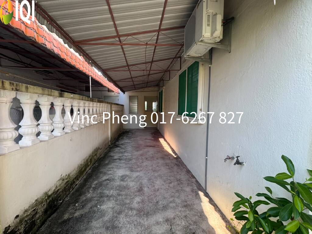RARE FREEHOLD Semi D @ Kampung Lapan Kesidang Near Melaka City  image