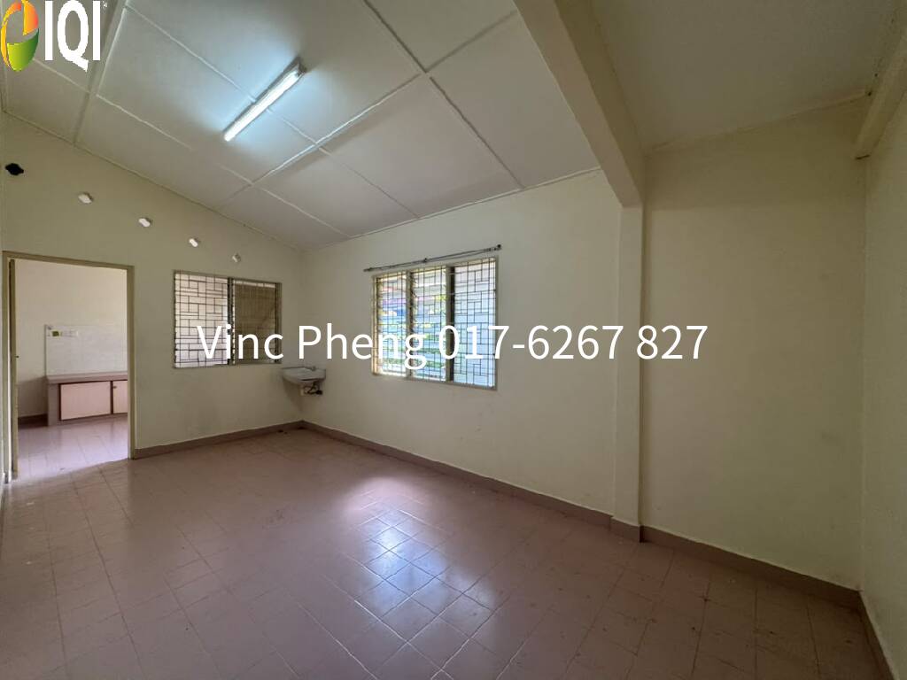 RARE FREEHOLD Semi D @ Kampung Lapan Kesidang Near Melaka City  image