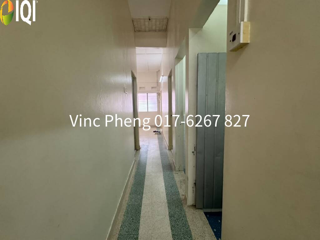 RARE FREEHOLD Semi D @ Kampung Lapan Kesidang Near Melaka City  image