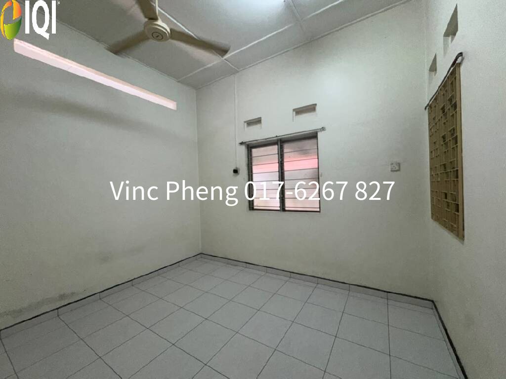 RARE FREEHOLD Semi D @ Kampung Lapan Kesidang Near Melaka City  image