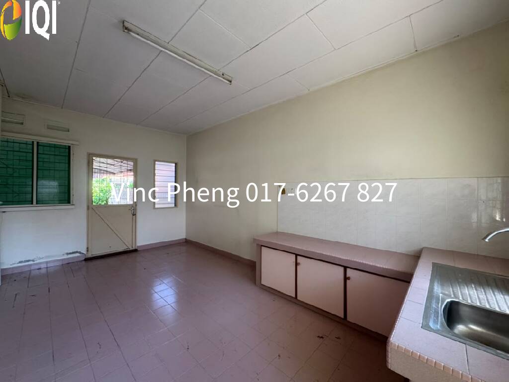 RARE FREEHOLD Semi D @ Kampung Lapan Kesidang Near Melaka City  image