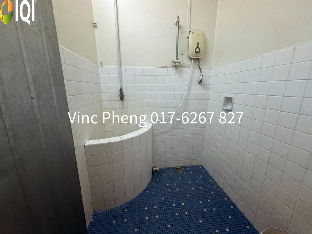 RARE FREEHOLD Semi D @ Kampung Lapan Kesidang Near Melaka City  image