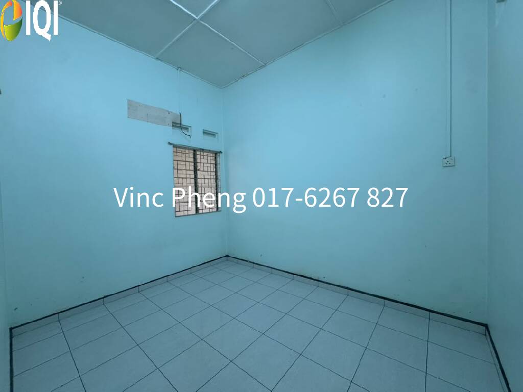 RARE FREEHOLD Semi D @ Kampung Lapan Kesidang Near Melaka City  image