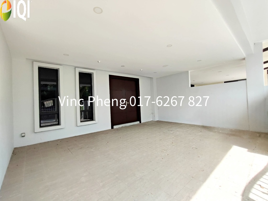 MODERN RENOVATED 2.5 Storey Terrace near TARCOR PARK @ Limbongan Indah image