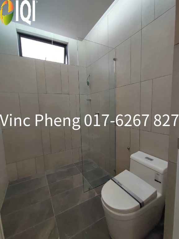 MODERN RENOVATED 2.5 Storey Terrace near TARCOR PARK @ Limbongan Indah image