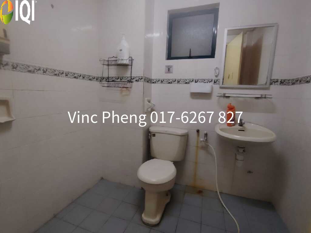 LOW RENTAL! MOVE-IN READY Casa Lago Condo @ Melaka Raya image