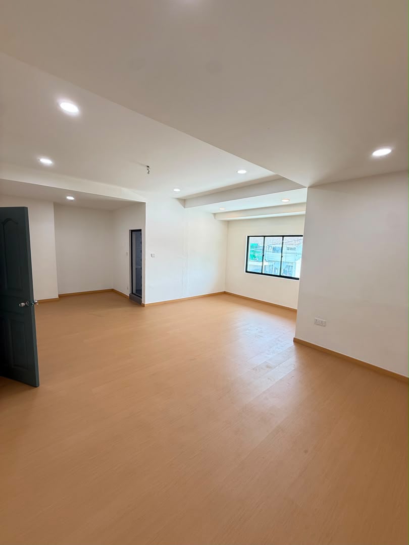 Taman Air Biru Double Storey Semi D,Pasir Gudang,Renovated,Extend image