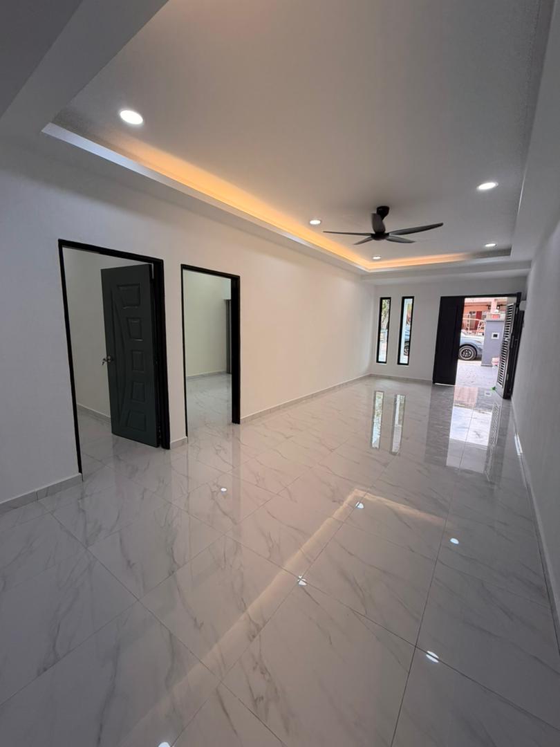 Taman Sri Skudai 1 Sty Terrace,Jalan Emas,Skudai,Bumi Lot,Fully Renovated image