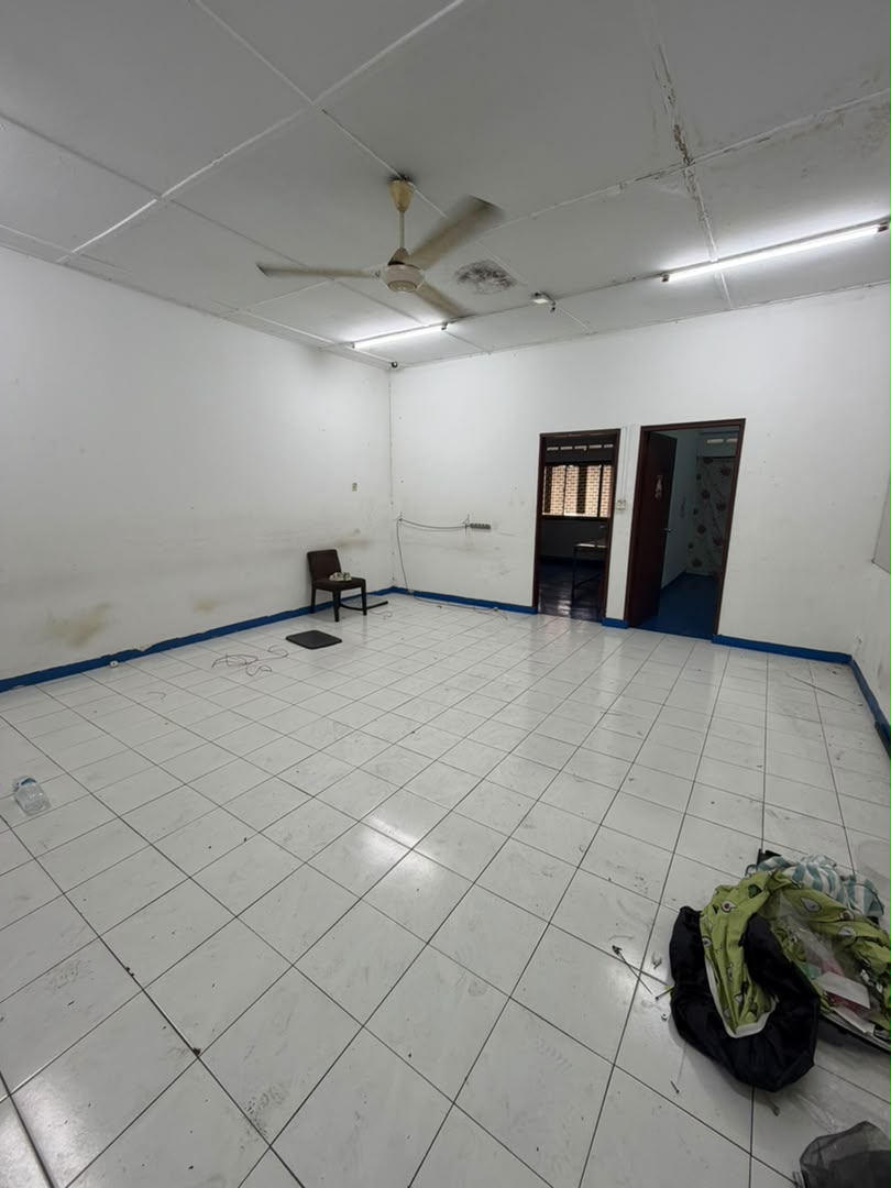 Taman Johor Jaya 2 Sty Shop Lot,Jalan Teratai,Johor Bahru,1st Floor image