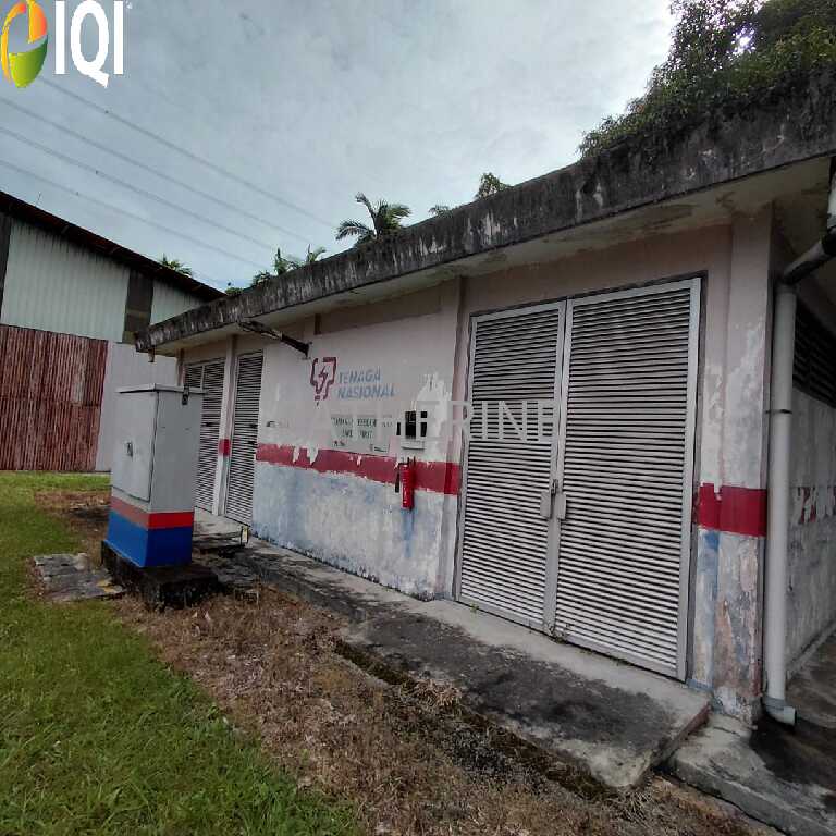 Sungai Tiram Medium Industrial Land With Detached Factories image