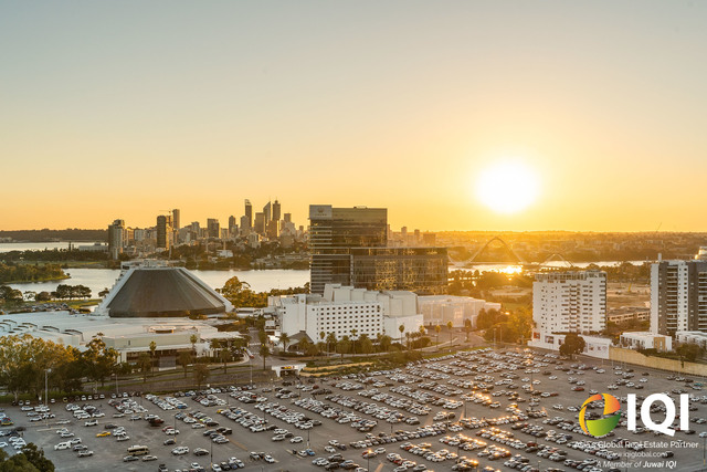 A Front Row Seat To Burswood's Golden Hour photo