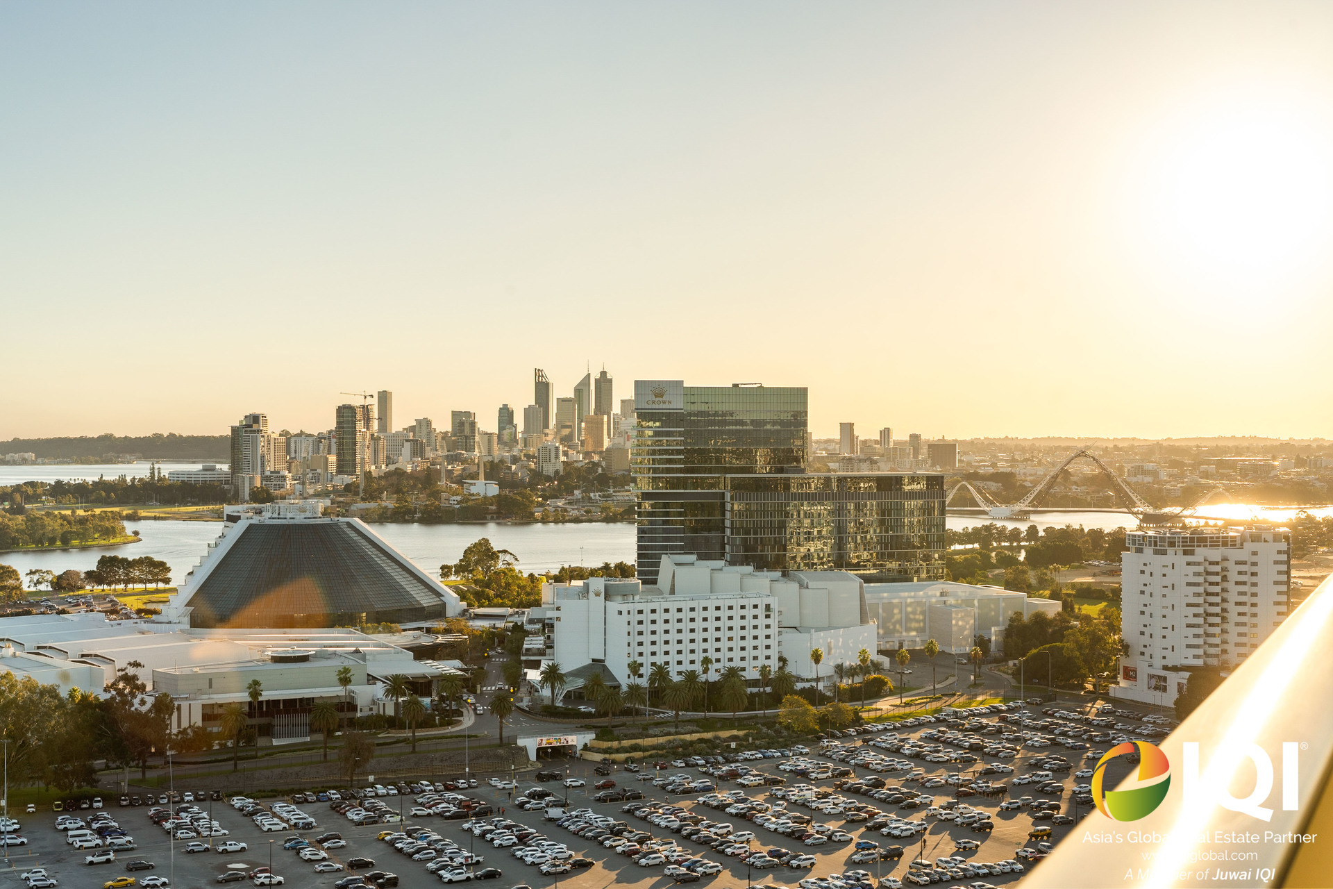 A Front Row Seat To Burswood's Golden Hour image