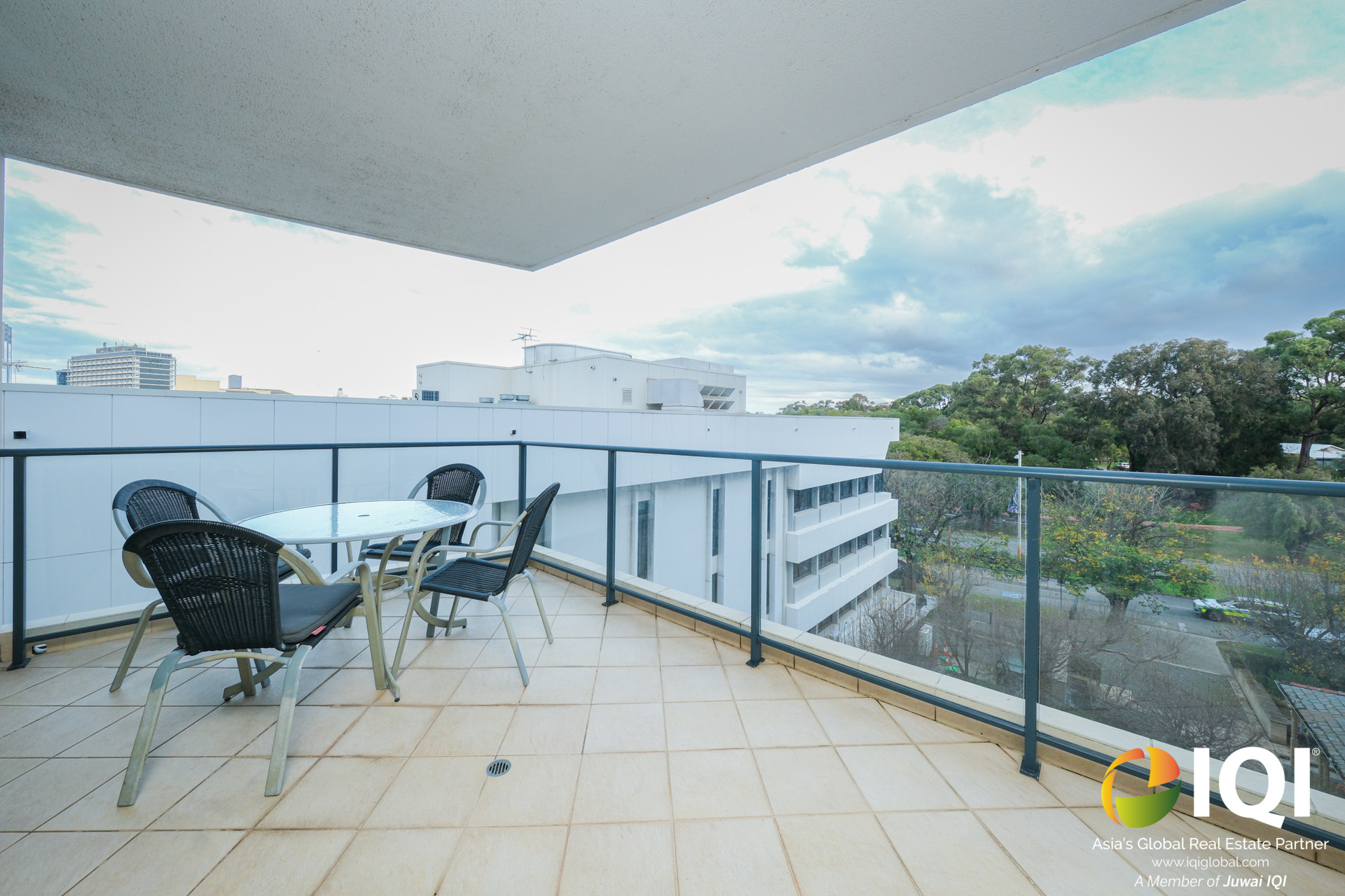 WHERE KINGS PARK BECOMES PART OF YOUR EVERYDAY LIFE image