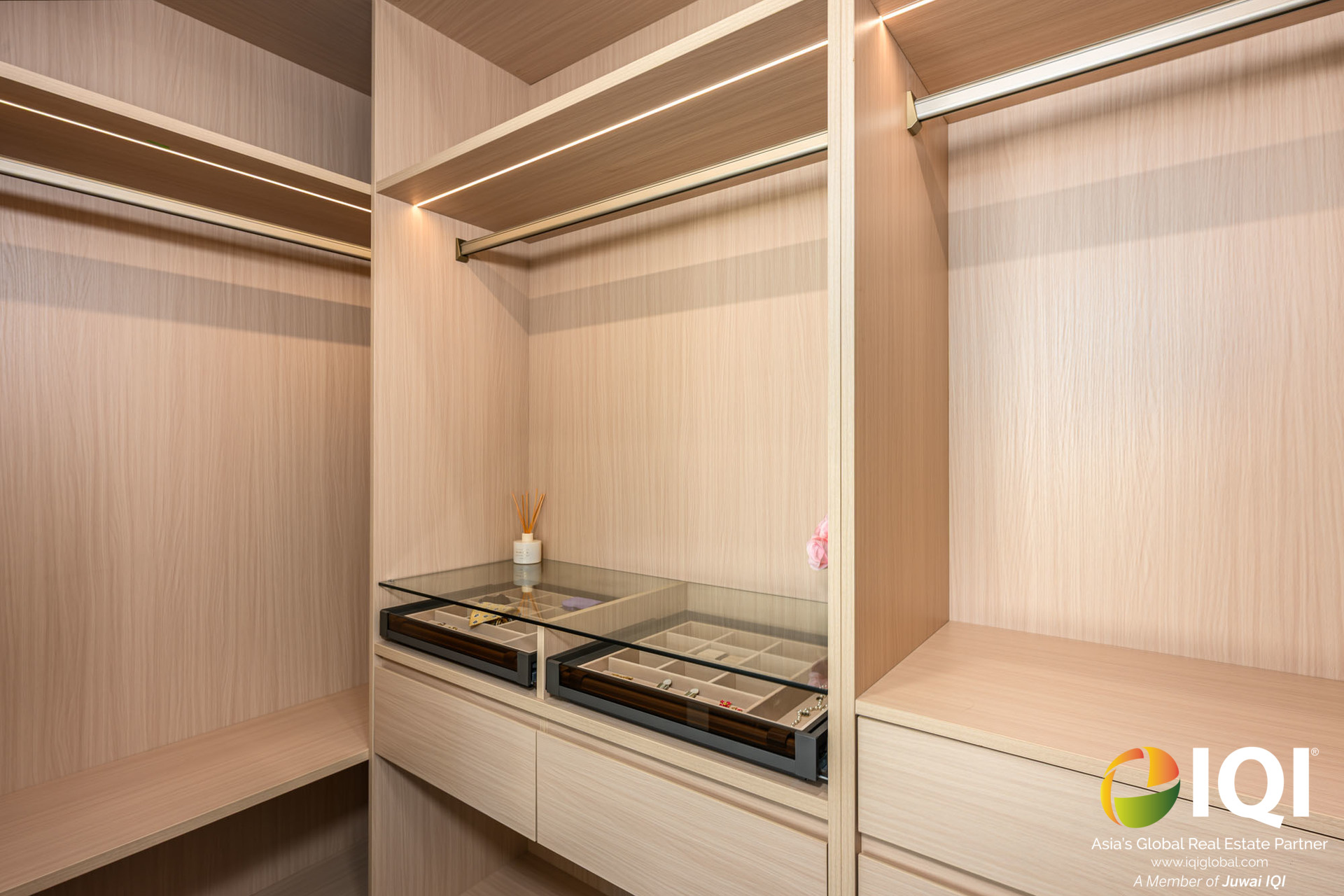 Parkside Lifestyle Meets Modern Luxury image