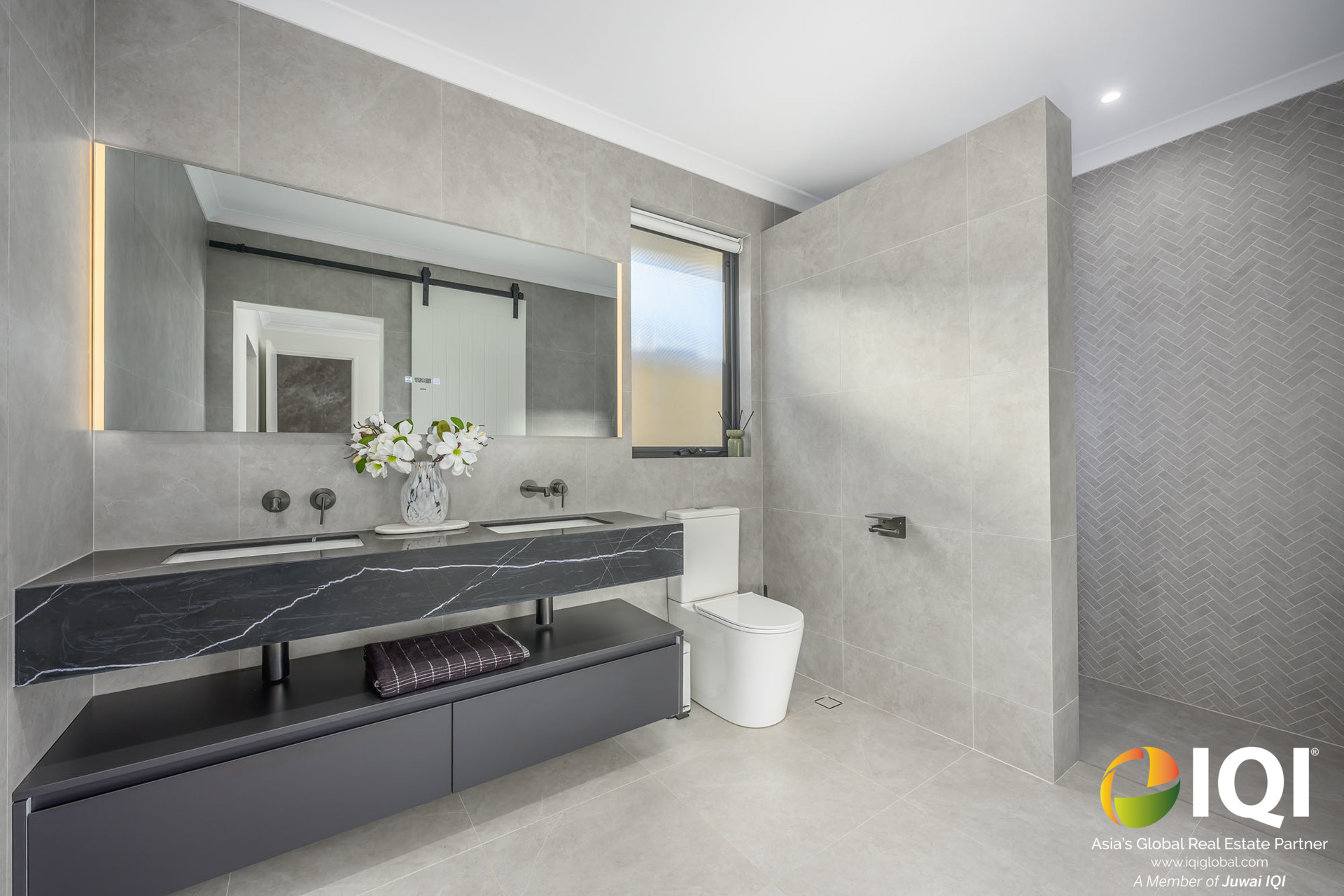 Parkside Lifestyle Meets Modern Luxury image