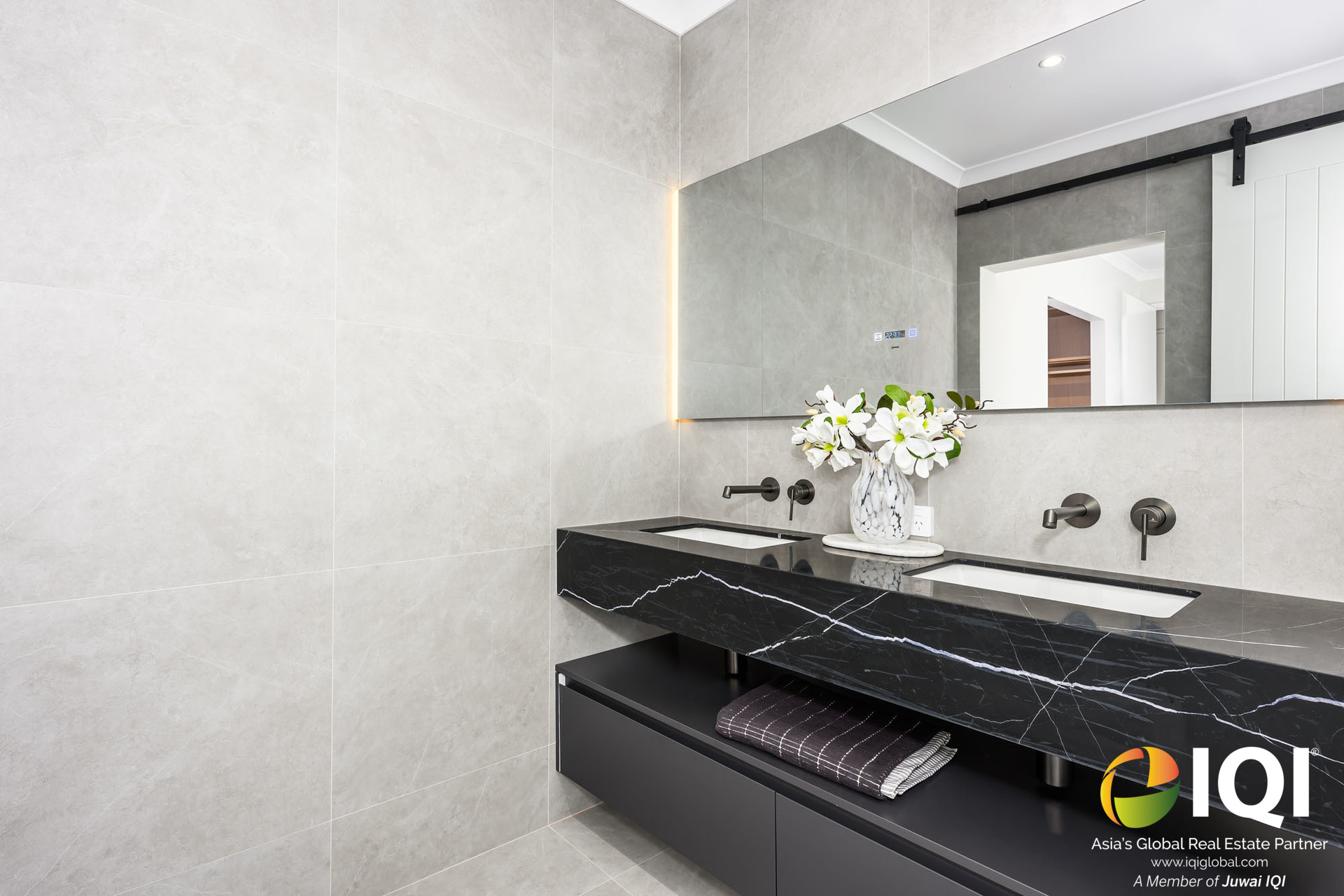 Parkside Lifestyle Meets Modern Luxury image