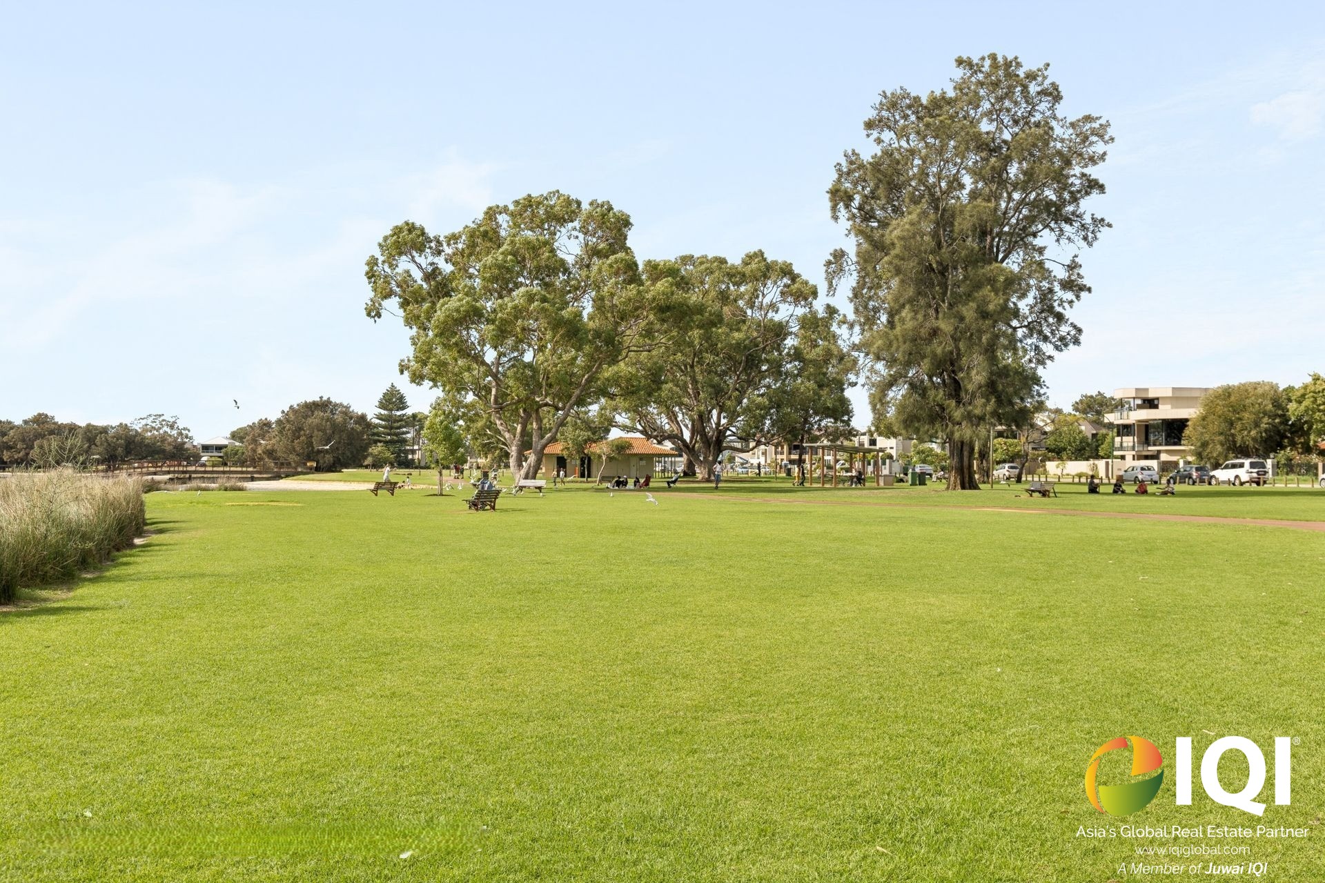Exclusive Double Storey House in Rossmoyne High School Zone image