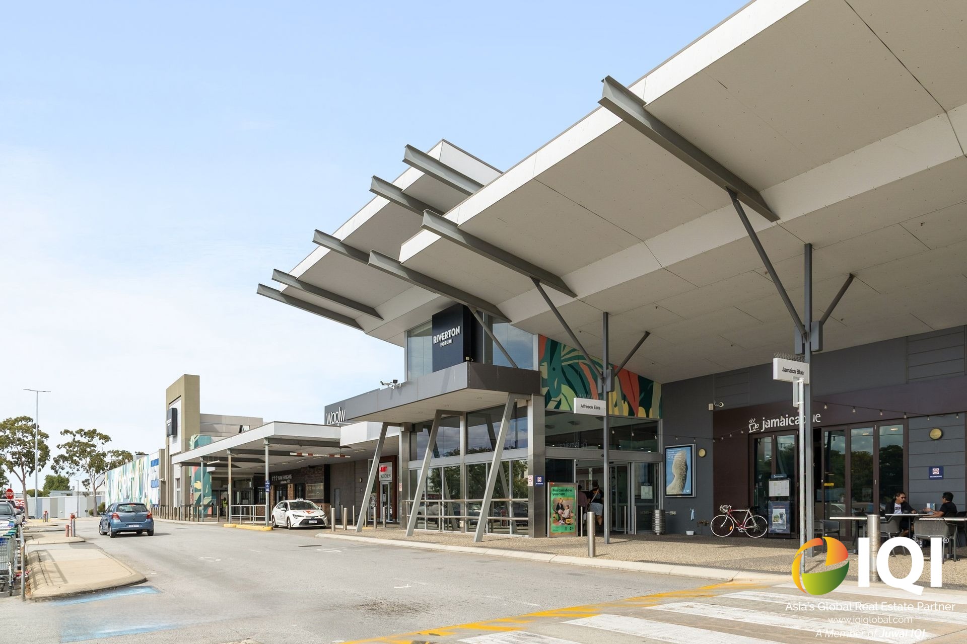 Exclusive Double Storey House in Rossmoyne High School Zone image