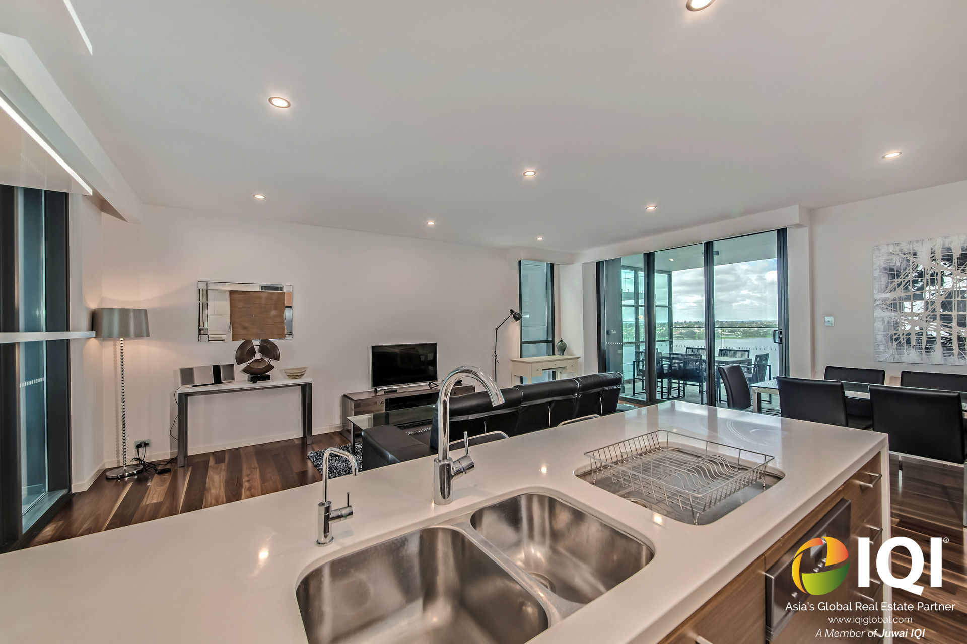 Luxury Apartment for Sale at Iconic Adagio Building! image