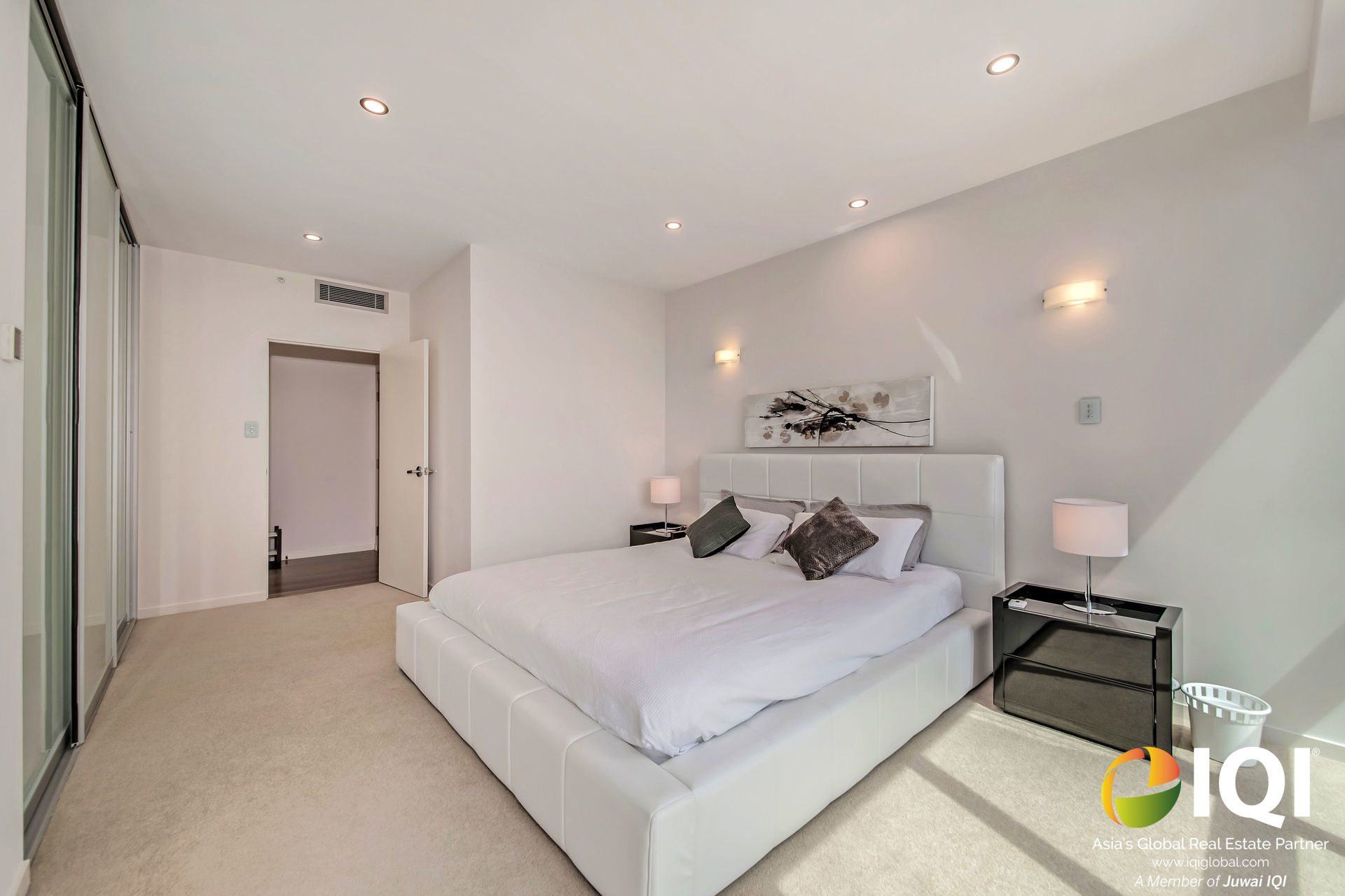 Luxury Apartment for Sale at Iconic Adagio Building! image