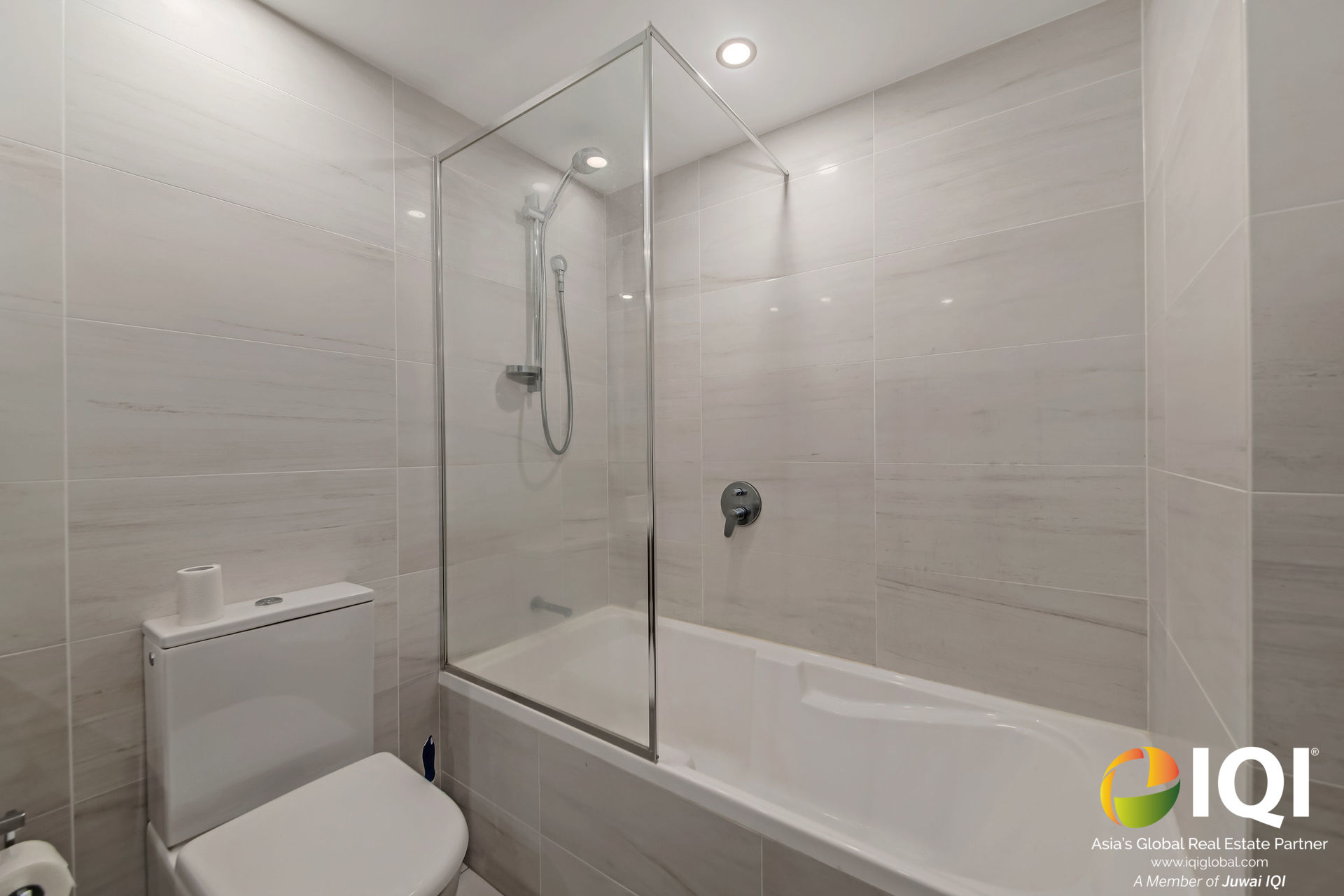 Luxury Apartment for Sale at Iconic Adagio Building! image