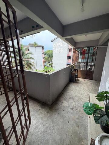 Balau Low Cost Flat,Taman Rinting,Masai,Low Floor,Renovated,Full Loan image