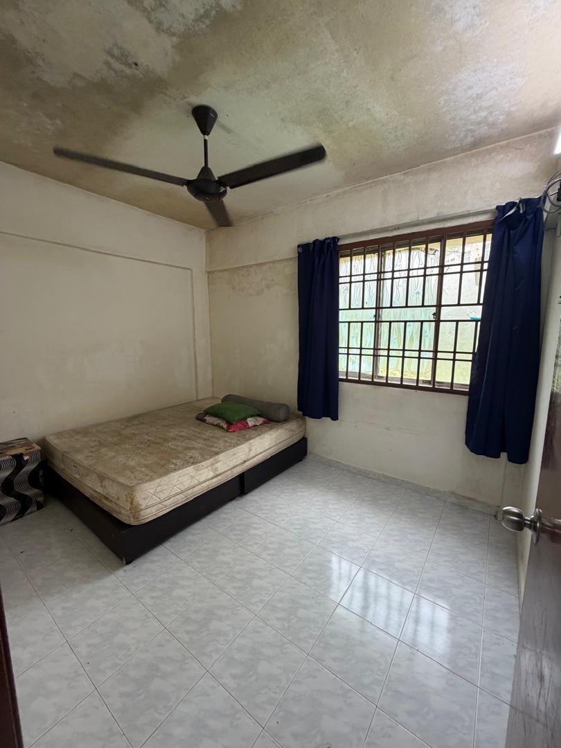Balau Low Cost Flat,Taman Rinting,Masai,Low Floor,Renovated,Full Loan image