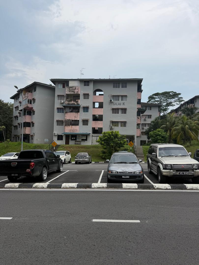 Balau Low Cost Flat,Taman Rinting,Masai,Low Floor,Renovated,Full Loan image