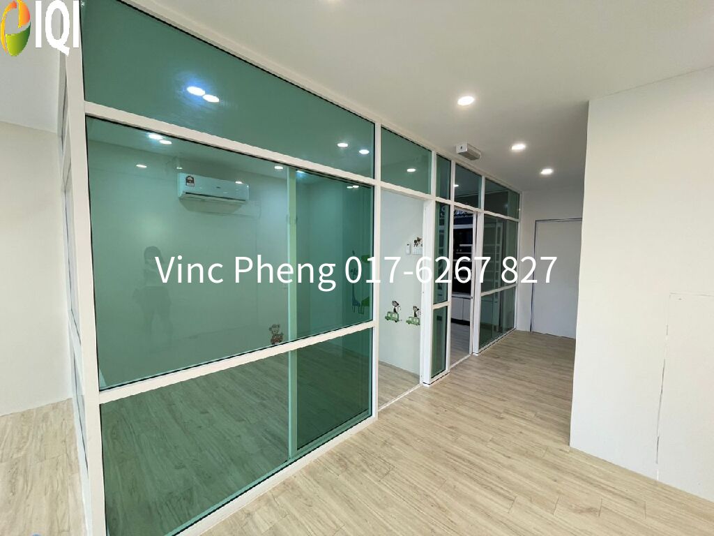 MOVE-IN READY 1st Floor Shoplot @ Kota Laksamana Jaya  image