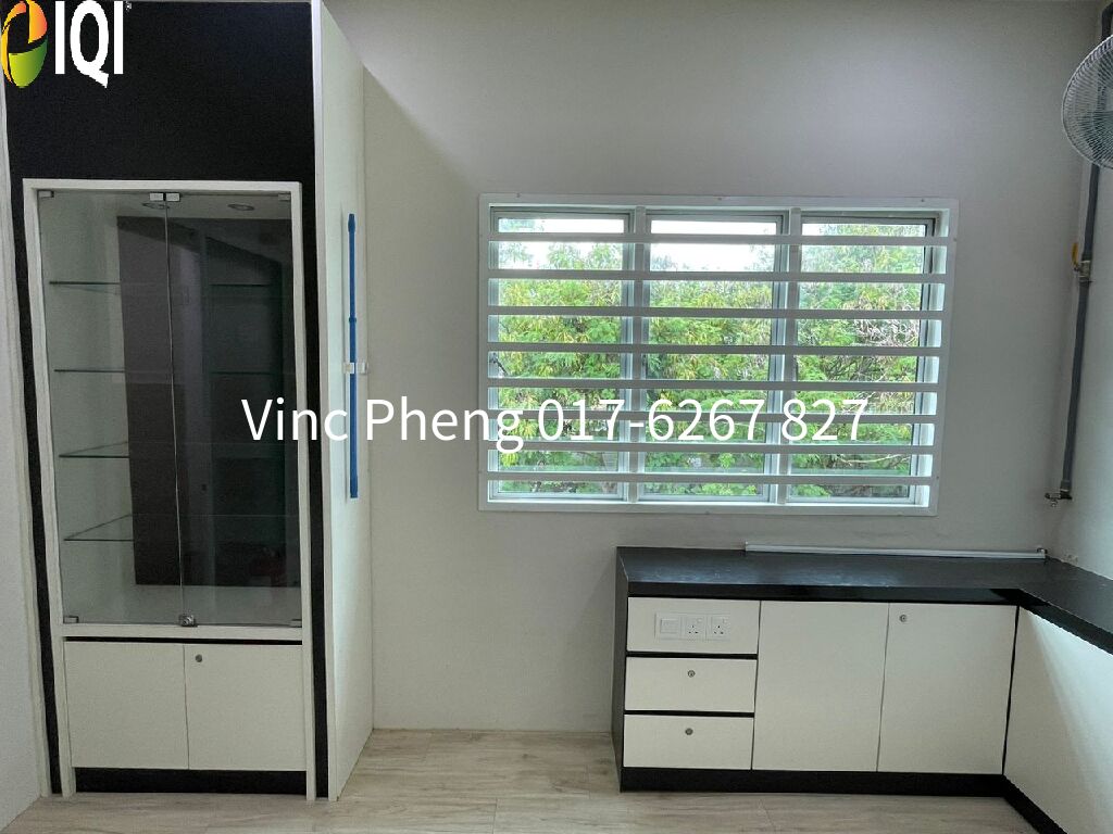 MOVE-IN READY 1st Floor Shoplot @ Kota Laksamana Jaya  image