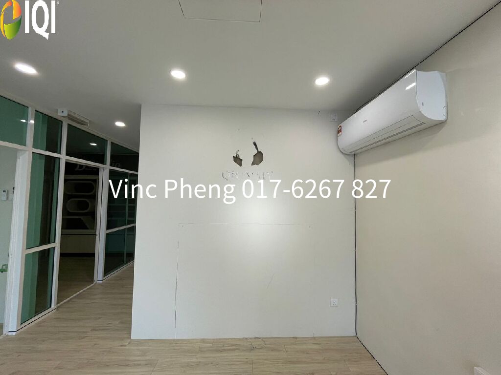 MOVE-IN READY 1st Floor Shoplot @ Kota Laksamana Jaya  image