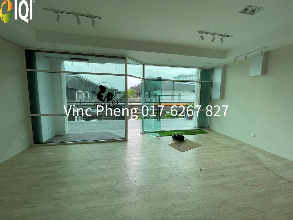 MOVE-IN READY 1st Floor Shoplot @ Kota Laksamana Jaya  image